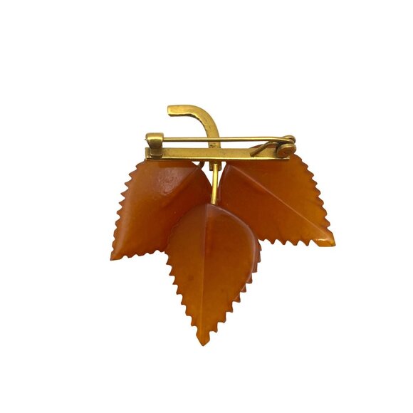 Baltic Amber Leaf Brooch Mid Century Gold Plate Vintage Hand Carved 4.68g 1.75" - Picture 2 of 13